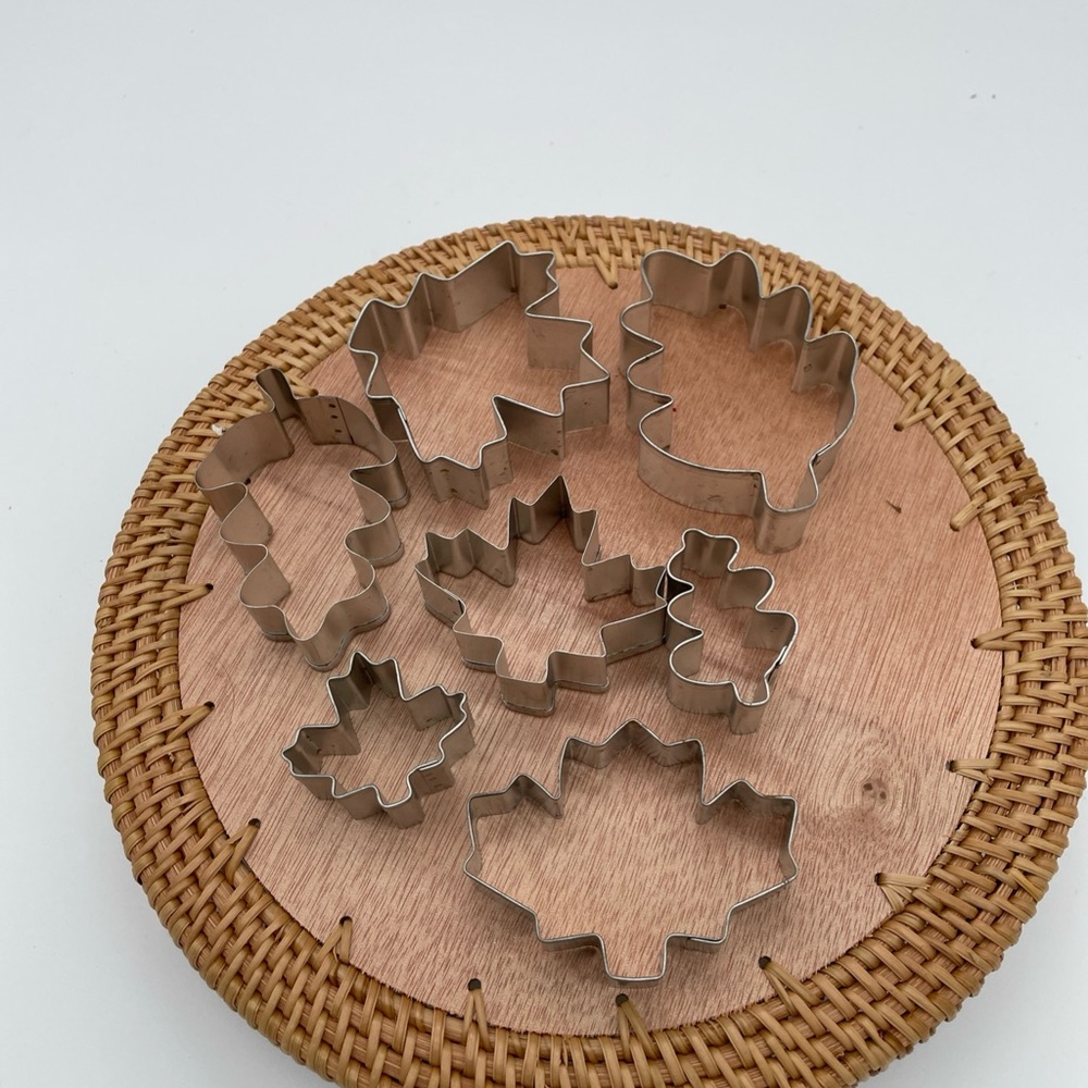 Silver Leaf-Shaped Cookie Cutters Set